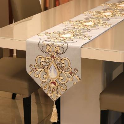 China Beautiful Long Classic Embroidered Wholesale Table Runner for sale