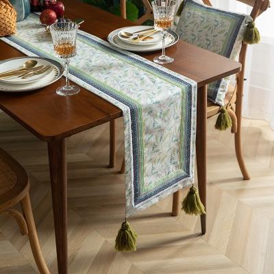 China 2021 Modern Nordic restaurant luxury style embroidery table decoration rectangular table runner for sale