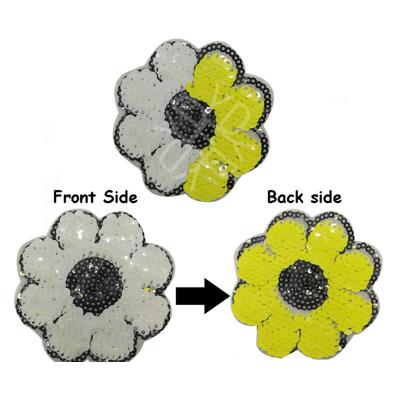 China 2021 New Arrival 3D Iron-on Reversible Flower-shape Sequin Patch for Apparel Embroidery Patches iron-on or sew on etc. 3D for sale