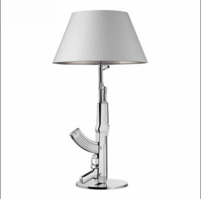 China Crystal Modern AK47 top single spear table lamp floor lamp plated gun resin table lamp project floor lamp for sale