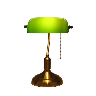 China Decorativel Lighting Vintage Bank Desk Lamp Old Shanghai European Style Green Glass Table Lamp Republic of China Retro Desk Lamp for sale