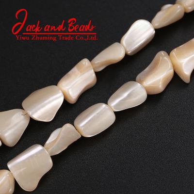 China DIY Jewelry Making Natural Horseshoe Snail Shell Corn Kernels Form Spacer Loose Beads DIY Bracelet Necklace for sale