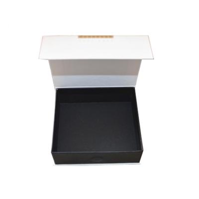 China Recyclable Custom Cosmetic Packaging Box Printing Logo Kraft Paper Box Luxury Cosmetic Packaging for sale