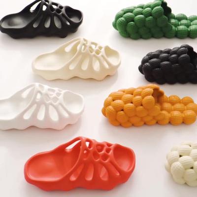 China New Design Fashionable Summer EVA Skidproof Portable Nice Women Unisex Beach Bubble Slipper Sweat-absorbent Pop Bubble Slippers for sale