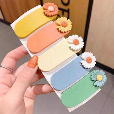 China Combine Cute Hair Pin For Women Factory Wholesale Popular Candy-color Daisy Hair Clip for sale