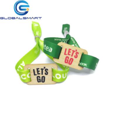 China Wooden Wristband 13.56Mhz RFID Wooden Wristband RFID Fabric RFID Wristband With Fabric Strips for sale