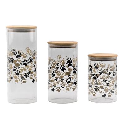 China 1100ml 1500ml 2000ml sustainable decal round high borosilicate glass storage jar with bamboo lid for sale