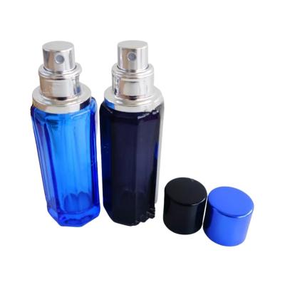 中国 refillable perfume spray bottle 25ml  recycled glass bottles black blue red pink green cap plastic and metal roll frog 販売のため