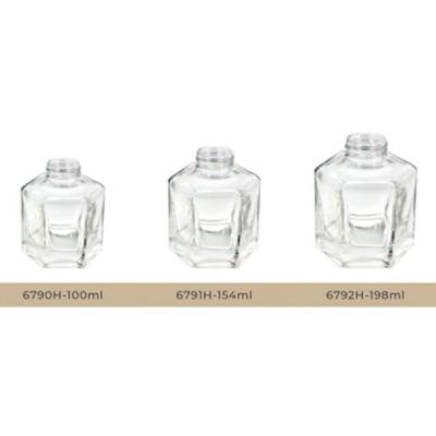 Cina Color Of Spray personalizzato Bottiglie di profumo di vetro ricaricabili La soluzione sostenibile per le vostre esigenze di profumo in vendita