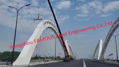 China Puente de arco de acero con la alta capacidad de carga para los puentes con Sidework para el puente de la construcción en venta