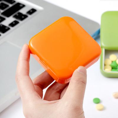 China Take Away Weekly 7Days 28 Custom Logo Timer Pill Box Plastic Organizer 6*6*1.8CM for sale