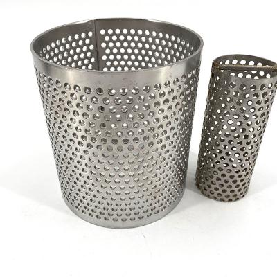 China Industry Filter Strainer Stainless Steel Mesh Screen Filter Perforated Pipe /Tube For Automotive Exhaust System for sale