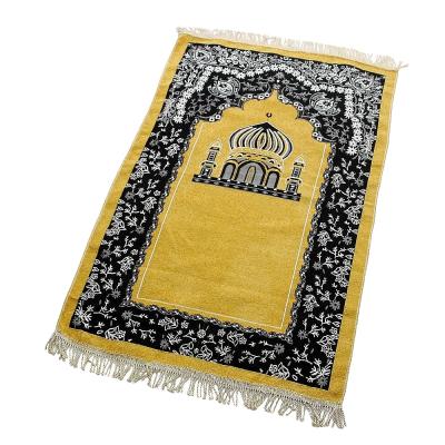 China Worship Chenille 110cm*70cm Travel Prayer Mat Wholesale Muslim Foldable Carpet Sustainable Islamic Prayer Rugs for sale