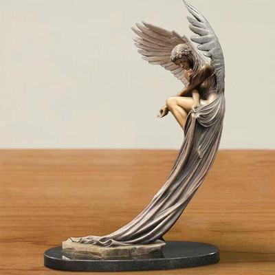 China Any 2021 Custom Character Garden Figurine Resin Statue Angels With Butterfly Statues Resin As A Gift for sale