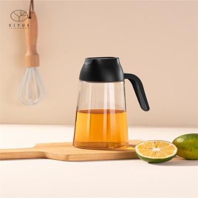 China Viable Kitchen Cooking Oil Container Oil Vinegar Condiment Serving Olive Oil Dispenser Bottle Container Automatic Opening Glass Jar Set 3067 for sale