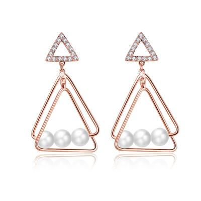 China 2021 Classic Jewelry European American Style Triangle Triangle Earrings Golden Circle Gold Women Double for sale