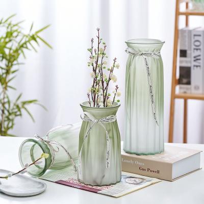 China Minimalist Frosted Color Geometric Origami Ornaments Hydroponic Vertical Rim Glass Vase Set for sale