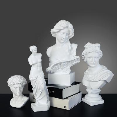 China Traditional High Quality Creative Statue Of Liberty Resin Abstract Ornament For Home Decor for sale