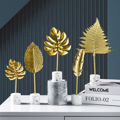 China Euro Style Traditional Gold Leaves Metal Resin Ornament For Model Home for sale