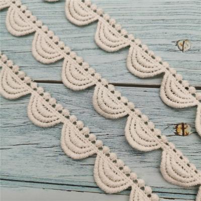 China Fancy Trim 2cm Cotton Beige Guipure Lace Trim Coral Lace Trim Fancy Stock for sale