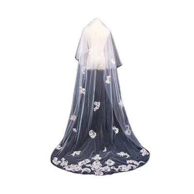 China 2021 Lace Up Veil 2021 Top Simple Edge Fashion Tulle Wedding Veil Bridal Veil Top Hot Selling High Quality for sale