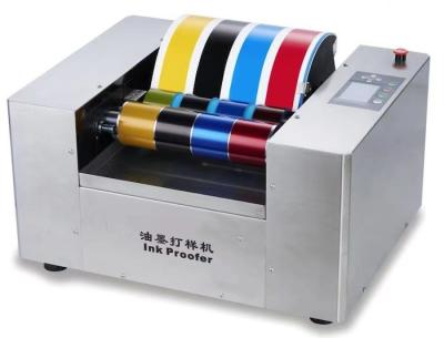 China Automatische tafelgraafplaat kleuren offset flexovolle UV-inktprinter Te koop