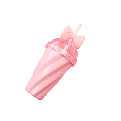 China Lovely 400ML Candy Color Lemon Juice Coffee Cup Stocked Cup Bowknot Straw With Lid Straw Water Plastic Cup for sale