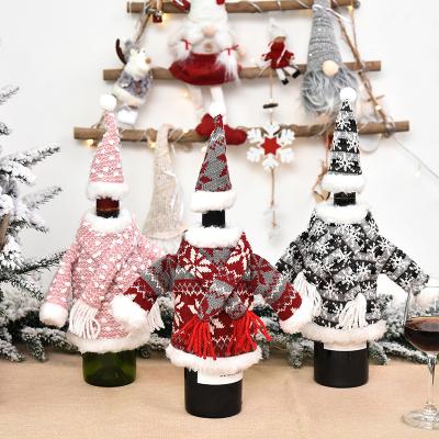 China Christamas New Home Decoration 2022 Designs Christmas Bottle Clothes Decorations for sale