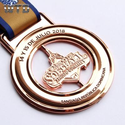 China New Design China Santiago Republica Souvenir Rotation Medals Silver Bronze Award Medals Custom Zinc Alloy Rotating Shiny Gold Medals for sale