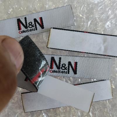 China 500PCS Adhesive Adhesive Label, 5.5*1.3cm Custom White Polyester Clothing Labels for Scarf/Hat/Shirt Fabric Stickers for sale