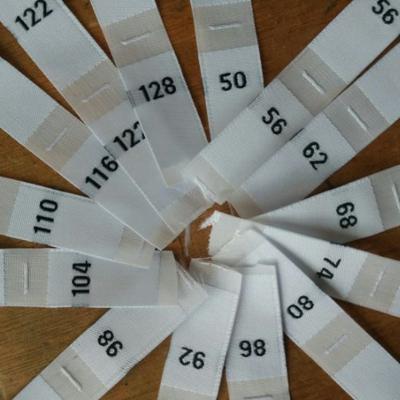 China 2000PCS Polyester Woven Fabric Size Label Clothing Number Sizes Custom Washable 50 56 62 68 74 80 for sale