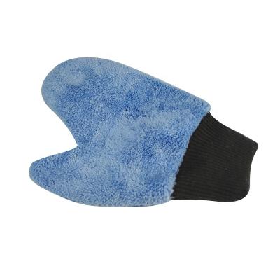 China 2021 Viable Coral Microfiber Fleece Fabric Gloves For Car Cleaning for sale