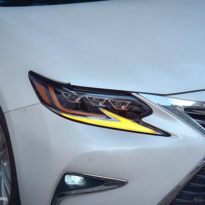 China Faróis triplos LED para Lexus ES Modelo de carro de 12 V à venda