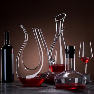 China Wholesale 1030-10 Lead Free Manual Grinding and Polishing Decanter 1400ml 47oz U Shape Crystal Wine Glass Wine Decanter Clear for sale