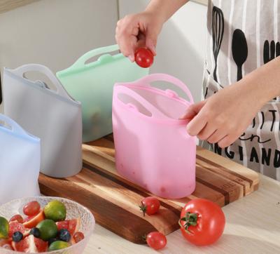 China Minimalist and good quality reusable plastic plastic storage bag with handles for sale