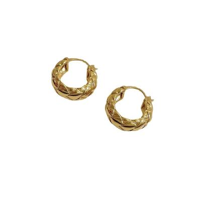 China Fashionable geometric shape new savi same style earrings set gold ringing earrings nc retro c-shaped earrings for sale