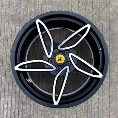 China 5 Spokes Ferrari Forged Wheels For 458 488 Spider Custom Finish for sale