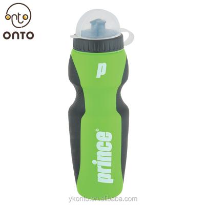 China Factory Sustainable PE 650ml Plastic Sport Water Drinking Bottle With Spout Function for sale