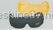 中国 uv glasses for prevent damage from the ultraviolet rays to the human eyes 販売のため