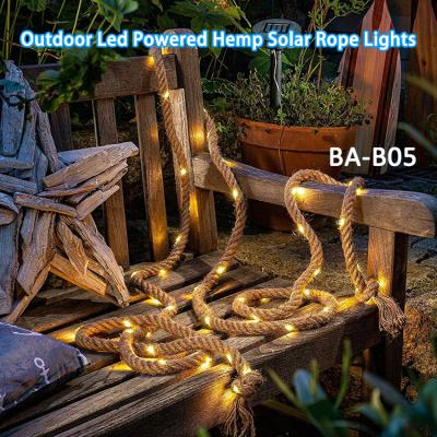 China Outdoor IP44 Waterproof LED Holiday Lights 60 LEDs Hemp Solar Fairy Rope Lights for sale