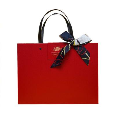 China Custom Color Printed High Quality Recyclable Logo 4 250gsm Art Paper Bag Glossy Laminated Shopping Bag With Rope Handle Gift Paper Bag for sale