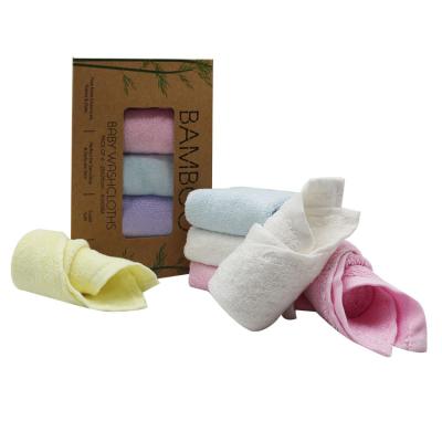 中国 Baby Handkerchief Fiber QUICK DRY Beautiful Color Soft And Shiny Bamboo Towel 販売のため