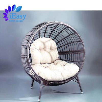 China Modern Outdoor modern garden chair  funny seat long lasting rattan furniture outdoor leisure egg chair patio rattan egg shaped chair for sale