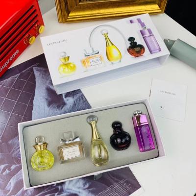 China Long-lasting fragrance foreign trade Q version perfume frontier five-piece set 5ml micro-business style net celebrity hot drainage for sale