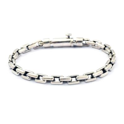 China Fashion Custom 925 Silver Fit Punk Bite Bracelet For Men for sale