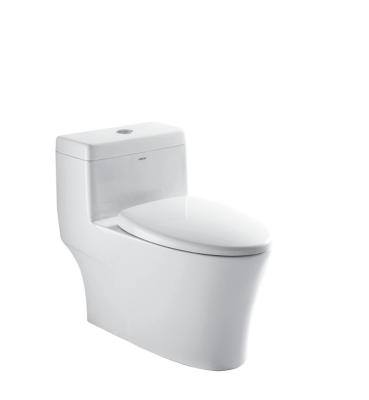 中国 low water tank siphon jet flushing wc toilet 販売のため