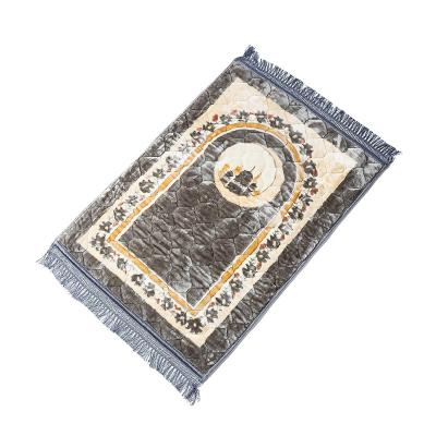 China Stain Resistant 2022 Travel Flocking Jacquard Quilting Soft Memory Foam Prayer Mats Prayer RugHot Sale Muslim Products 2 Buyers for sale