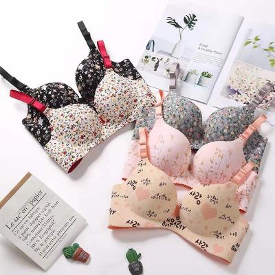 China Hot Selling Seamless Women's Underwear Sexy Bra Printed Flower Adjustable Underwear Breast Wireless Bra The Pretty Beautiful For Ladies for sale