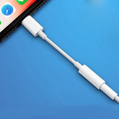 China Mobile Phone Charger Adapters Lighting To 3.5mm Earphone Adaptador Jack Adapter For Iphone 7 8 11 X Xr for sale