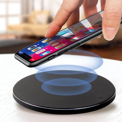 China Universal Wireless Charging Pad 5W 10w Smart Wireless Phone Cell Phone Qi Qi Wireless Charger Convenient For iPhone for sale